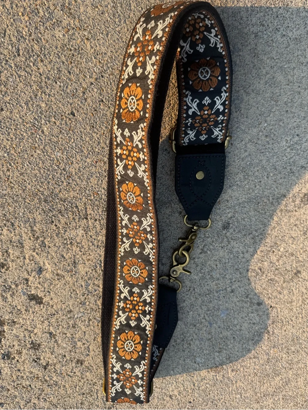 N/A stylish black